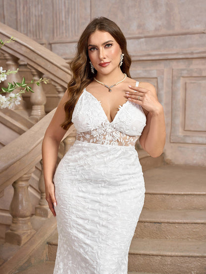 Trumpet Wedding Gown with Deep V-Neck and Leaf Embroidery