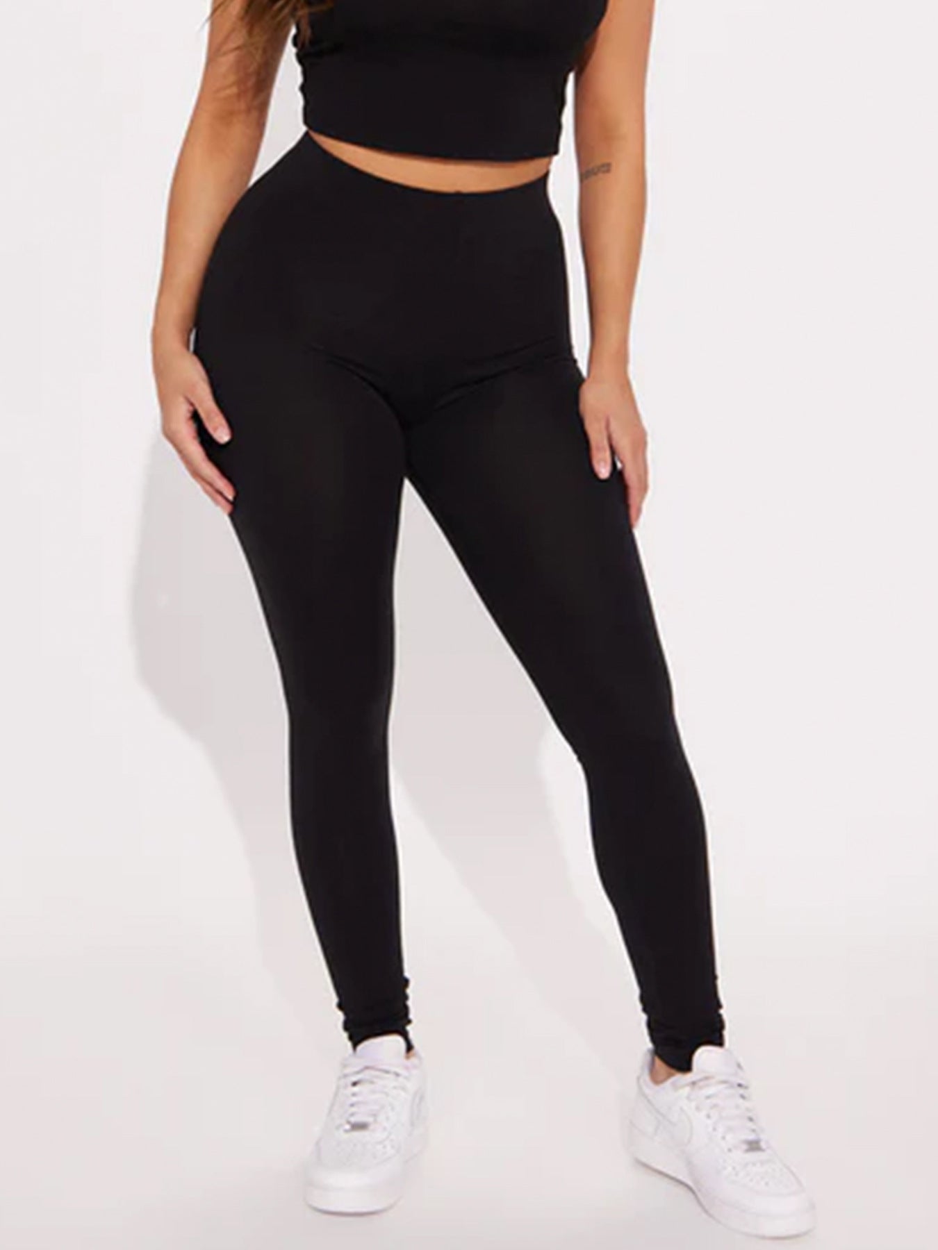 Figure-Showing Skinny Leggings with Mid-Waist