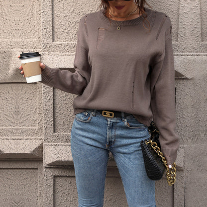 Distressed Round Neck Pullover Sweater in Solid Color