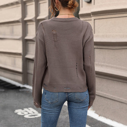 Distressed Round Neck Pullover Sweater in Solid Color