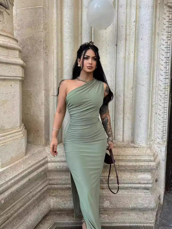 Bodycon One-Shoulder Maxi Dress with Ruched Detailing