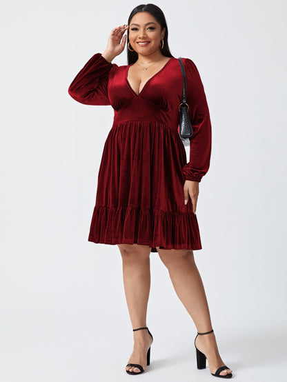 A-Line Velvet Mini Dress with V-Neck and Pleated Hem