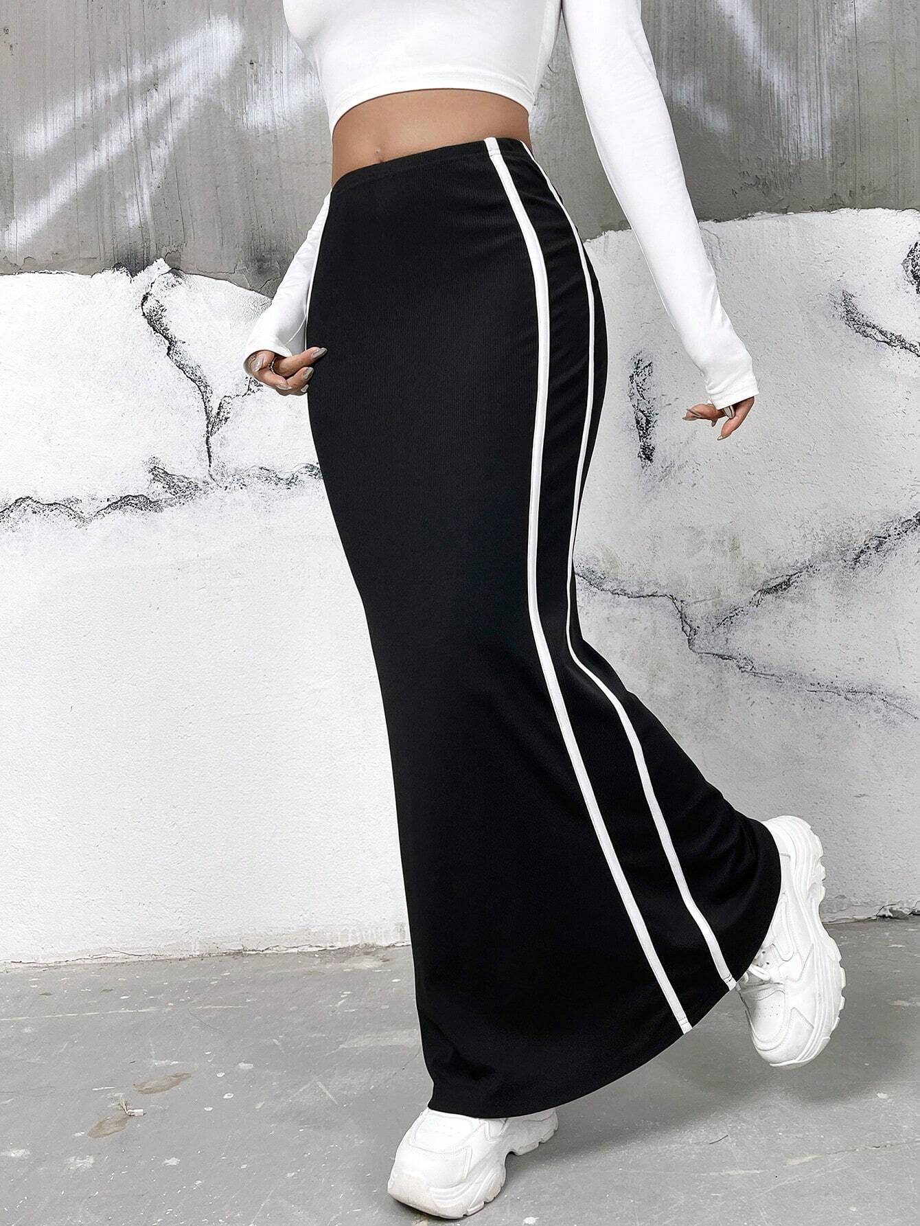 High-Waist Mermaid Maxi Skirt with Contrast Side Stripes