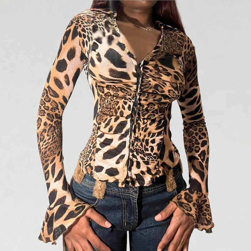 Leopard Print Slim Fit Cardigan with V-Neck and Flared Sleeves