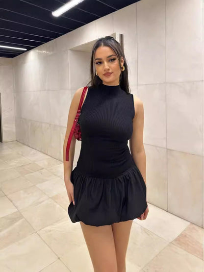 Sleeveless A-Line Pleated Dress Black & Pink