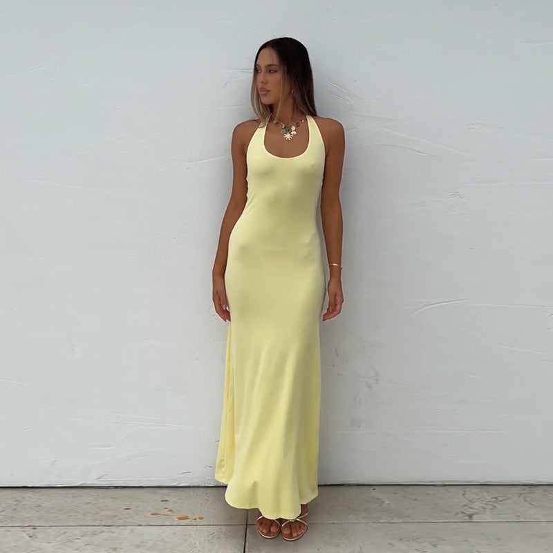 Solid Bodycon Maxi Dress with Halterneck and Scoop Neck