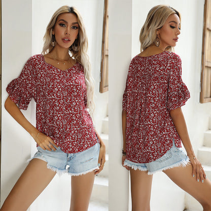 Loose Floral Print Blouse with V-Neck and Ruffle Sleeves