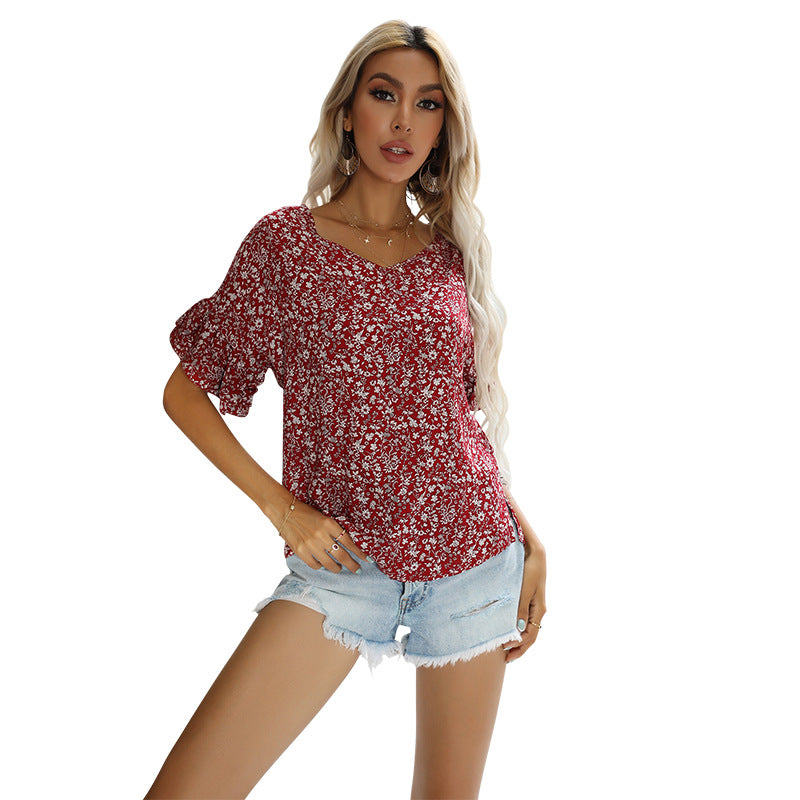 Loose Floral Print Blouse with V-Neck and Ruffle Sleeves