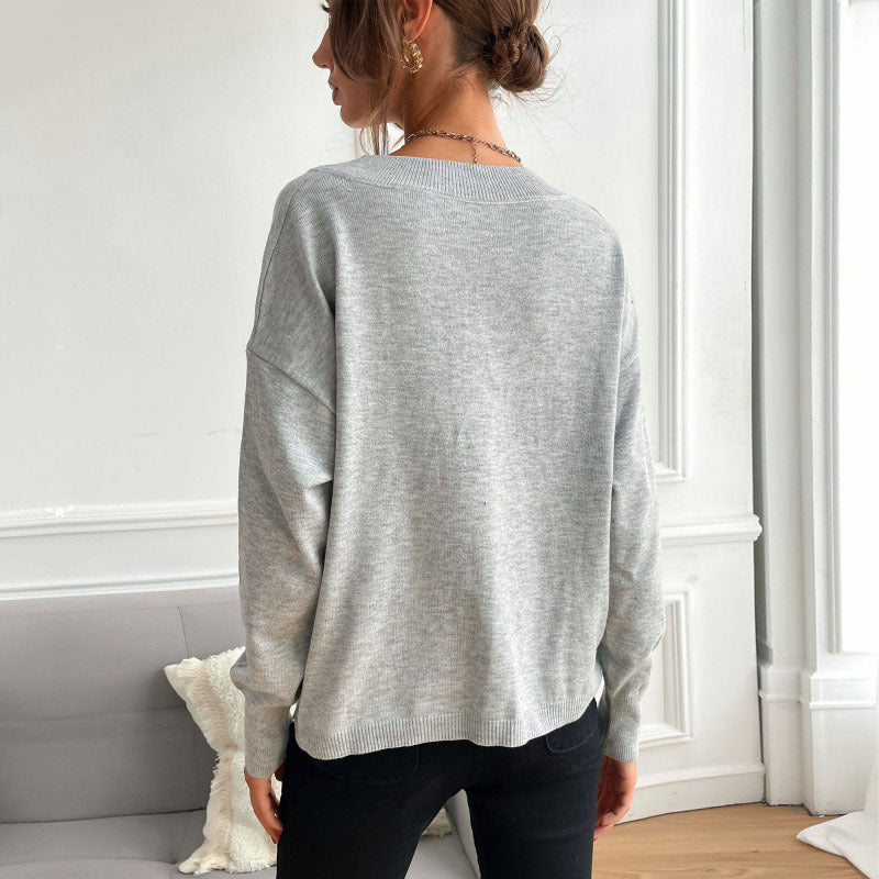 Star Print V-Neck Knit Pullover with Relaxed Fit