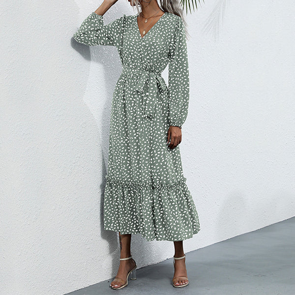 Ditsy Floral A-Line Maxi Dress with V-Neck and High Slit
