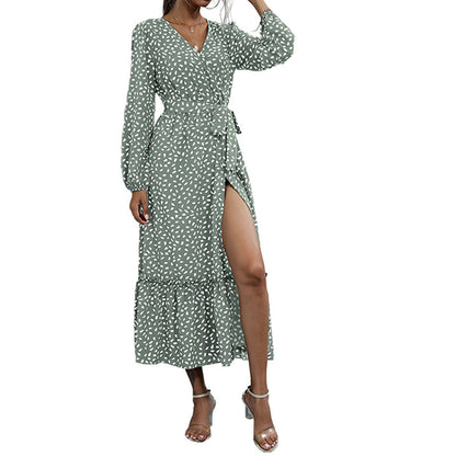 Ditsy Floral A-Line Maxi Dress with V-Neck and High Slit