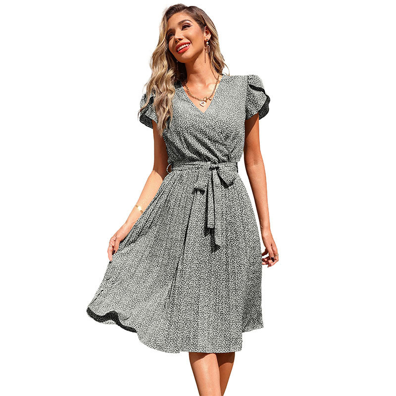 Printed Pleated Midi Dress with V-Neck and Tie Waist