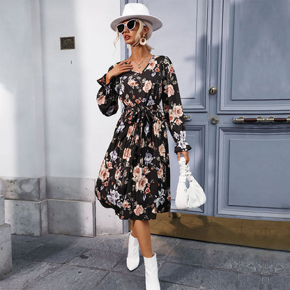 Floral Print Pleated Midi Dress with V-Neck and Ruffle Cuffs