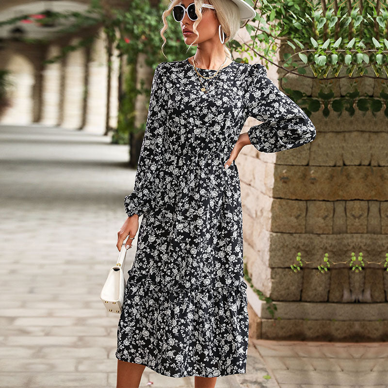 Floral A-Line Midi Dress with Long Sleeves and Tiered Hem
