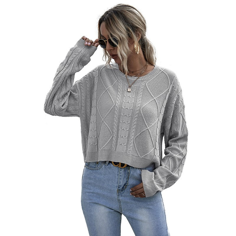 Loose Cable Knit Pullover with Crewneck and Long Sleeves