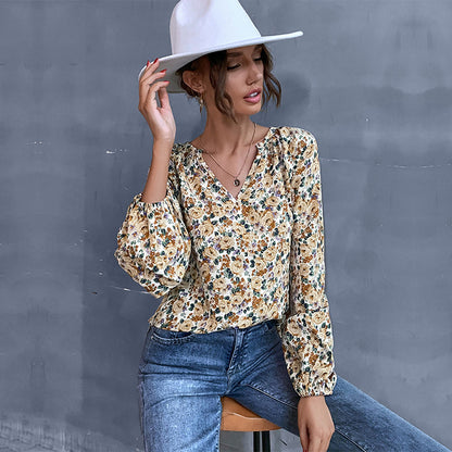 Loose Floral Blouse with V-Neck and Balloon Sleeves