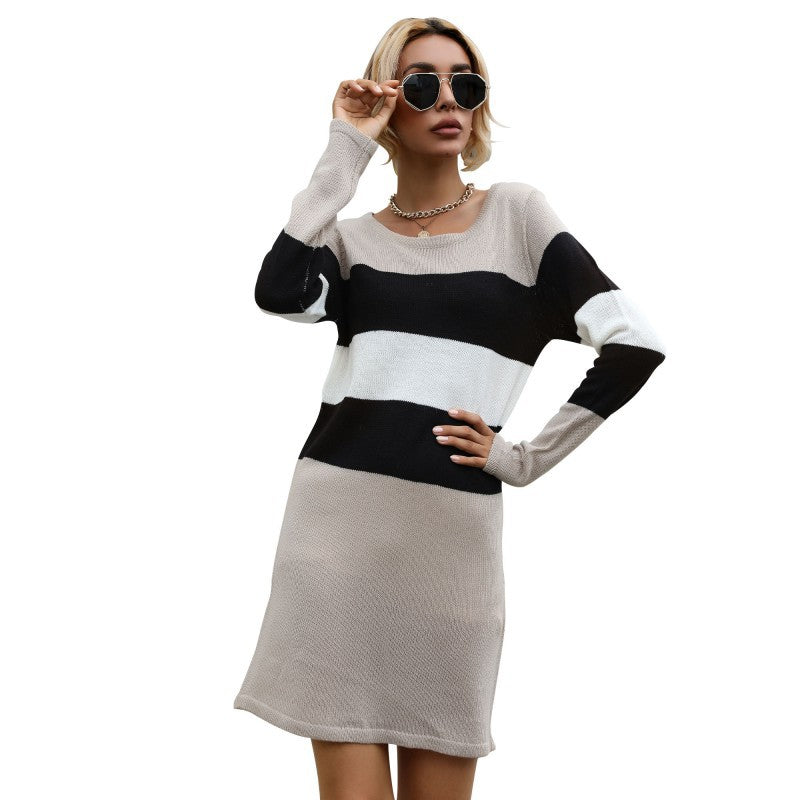 Loose Color-block Knit Dress with Long Sleeves and Crewneck