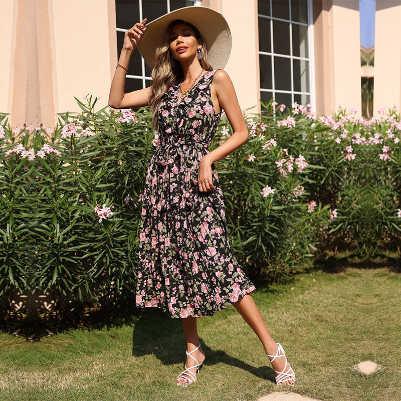 Floral Print Pleated Midi Dress with V-Neck and Tie Waist