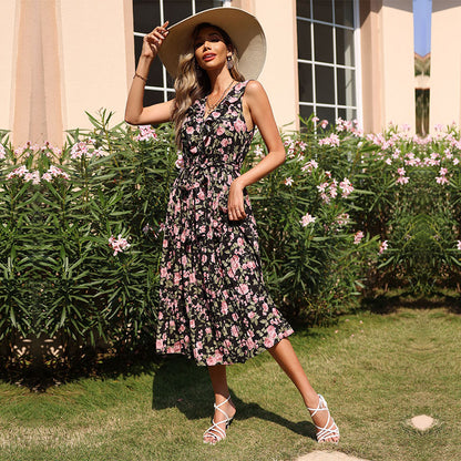 Floral Print Pleated Midi Dress with V-Neck and Tie Waist