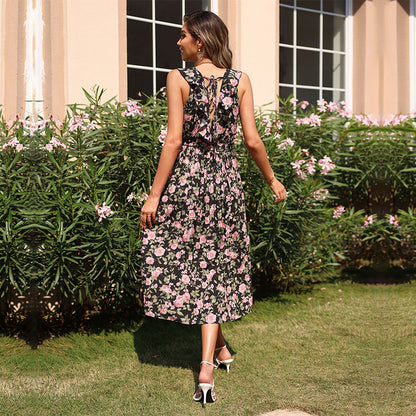 Floral Print Pleated Midi Dress with V-Neck and Tie Waist