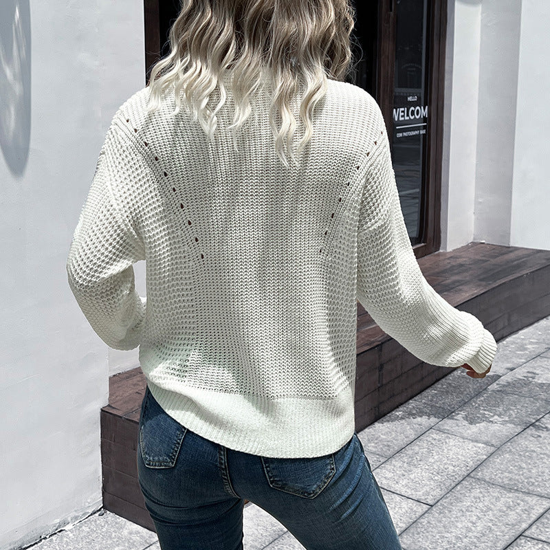 Loose Cable Knit Sweater with V-Neck and Long Sleeves