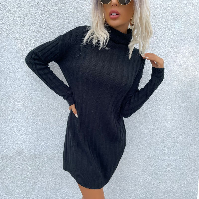 Loose Ribbed Sweater Dress with Turtleneck and Long Sleeves