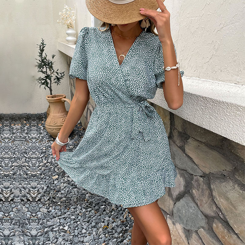 Ditsy Floral Print A-Line Dress with Puff Sleeves and Tie-Waist