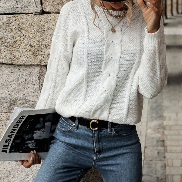 Loose Cable Knit Pullover with Crewneck and Long Sleeves