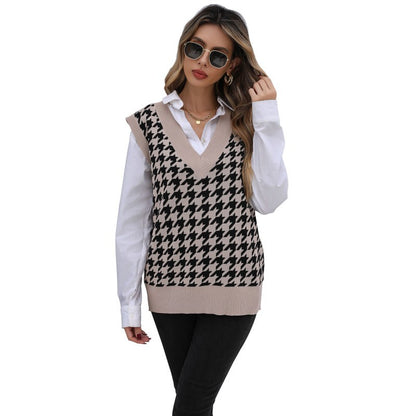 Loose Fit Houndstooth Sweater Vest with V-Neck
