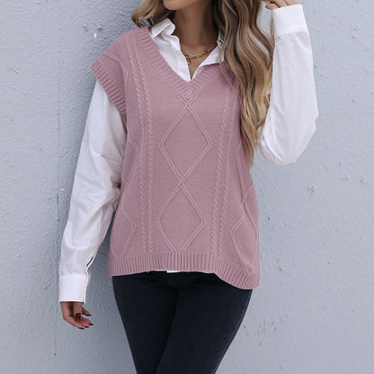 Loose Fit Diamond Cable Knit Sweater Vest with V-Neck
