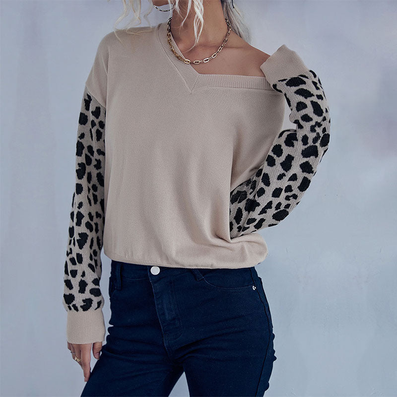 Leopard Print Pullover Sweater with V-Neck and Contrast Sleeves