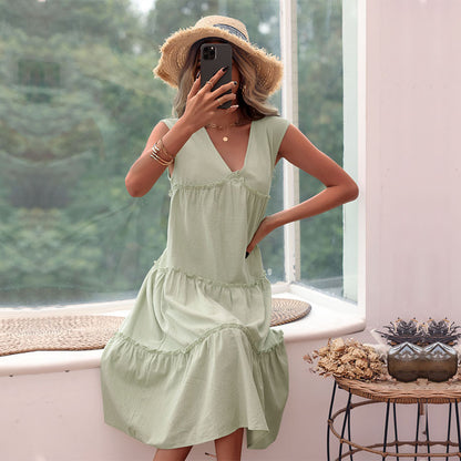 Tiered A-Line Midi Dress with V-Neck and Sleeveless Design