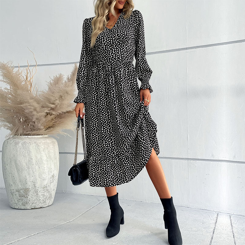 Ditsy Dot Print Midi Dress with V-Neck and Long Sleeves