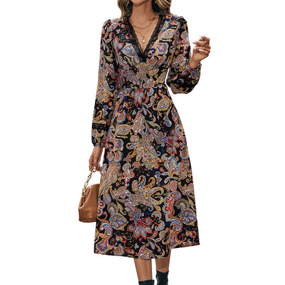 Paisley Print Midi Dress with V-Neck and Lace Trim
