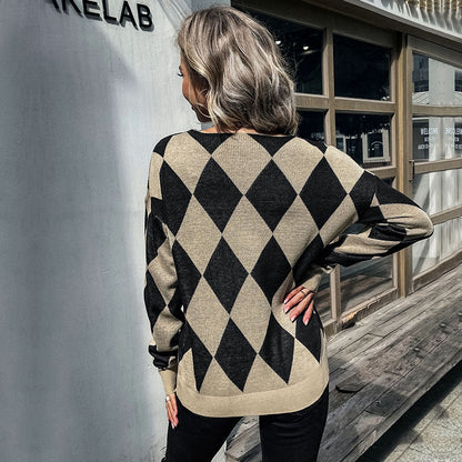 Argyle Pattern Knit Sweater with Round Neck