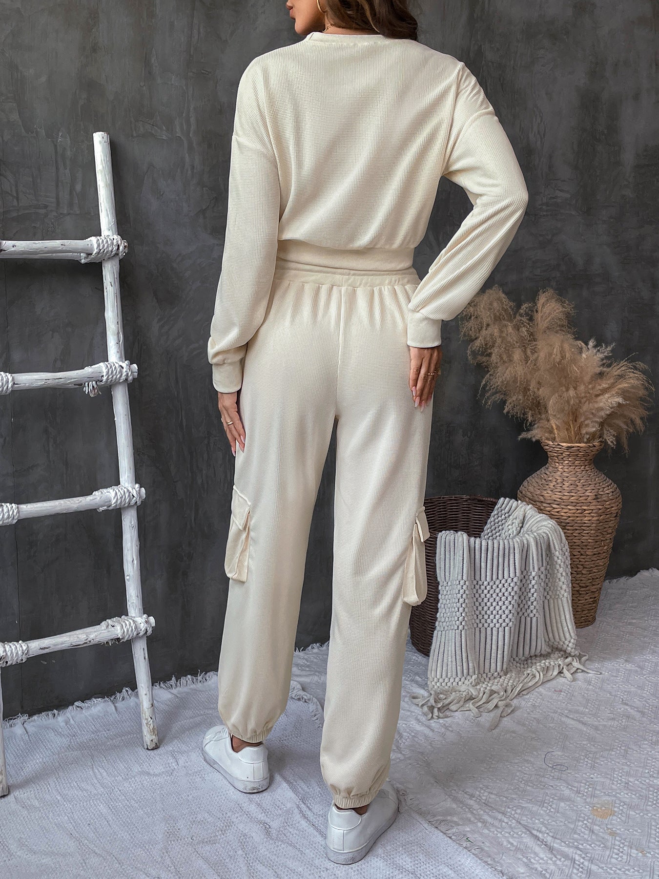 Ribbed Knit Sweatshirt and Jogger Set with Cargo Pockets