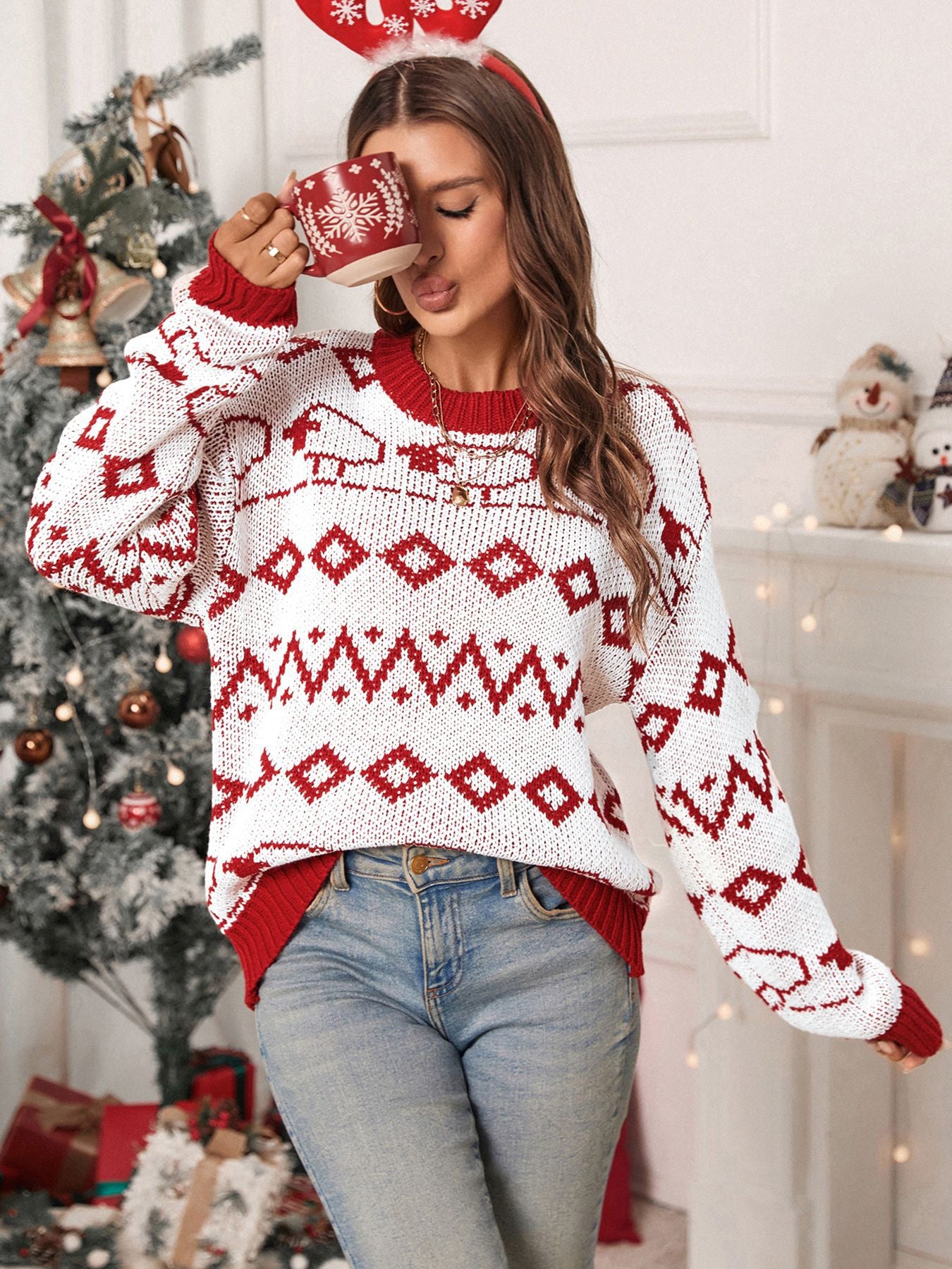 Fair Isle Knit Sweater with Loose Fit and Round Neck