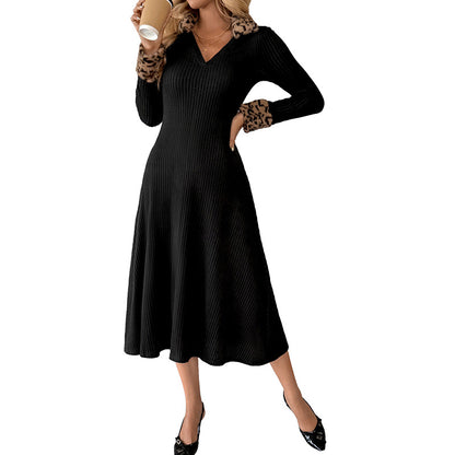 Ribbed Midi Dress with V-Neck and Leopard Print Trim