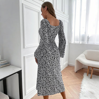 Floral Print Bodycon Midi Dress with Square Neck and Flared Sleeves