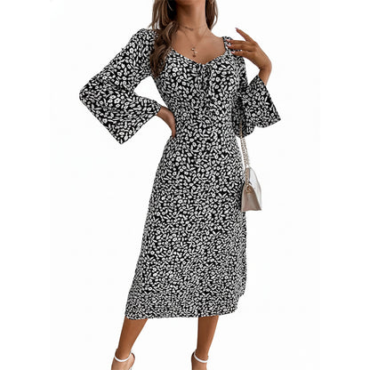 Floral Print Bodycon Midi Dress with Square Neck and Flared Sleeves