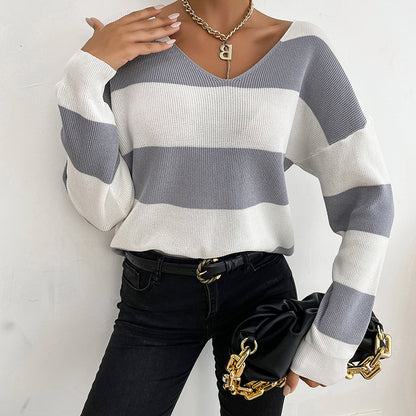 Loose Fit Striped Pullover Sweater with V-Neck and Long Sleeves