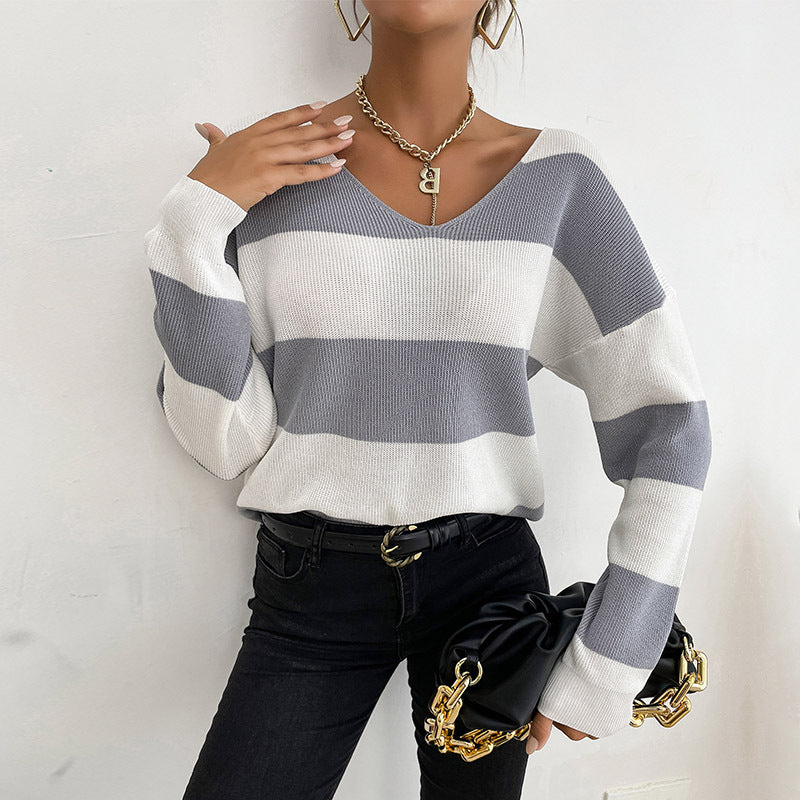 Loose Fit Striped Pullover Sweater with V-Neck and Long Sleeves