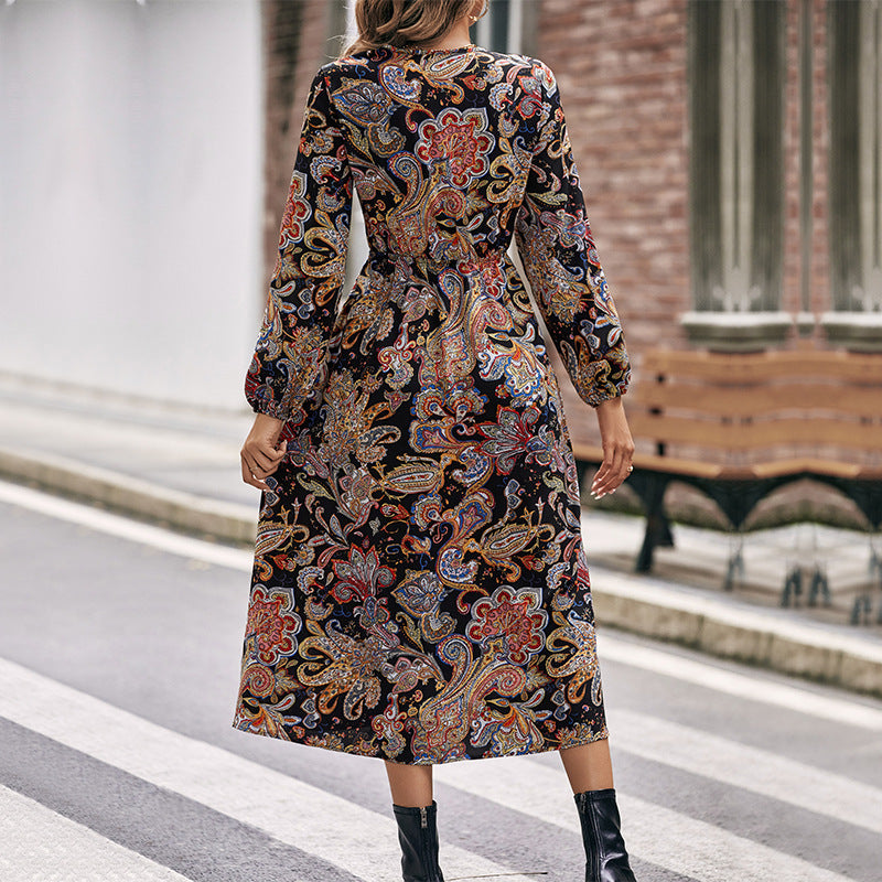 Paisley Print Midi Dress with V-Neck and Side Slit