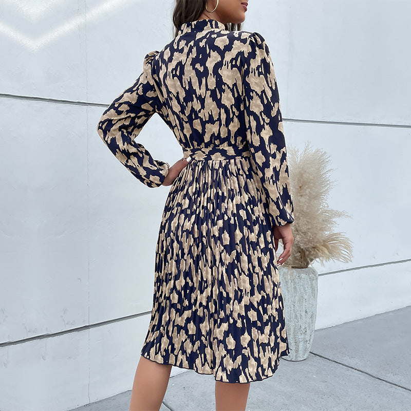 Abstract Print A-Line Midi Dress with Pleated Skirt