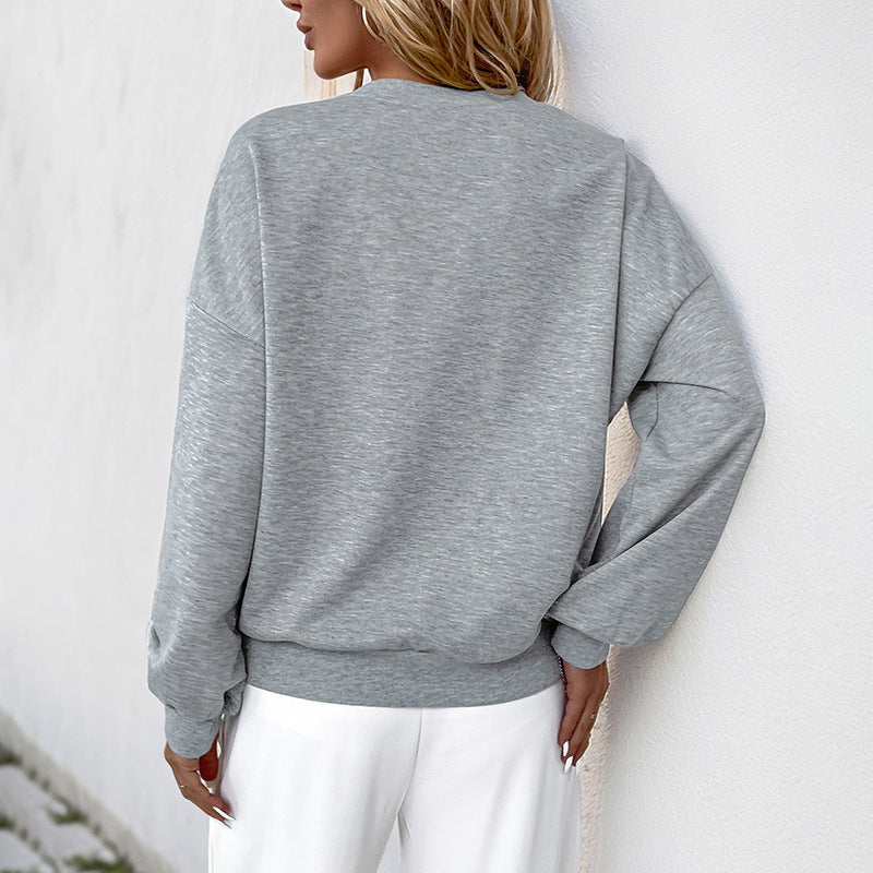 Loose Sweatshirt with Pearl Hollow Floral Pattern