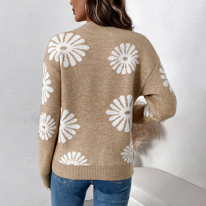 Daisy Jacquard Knit Sweater with Round Neck