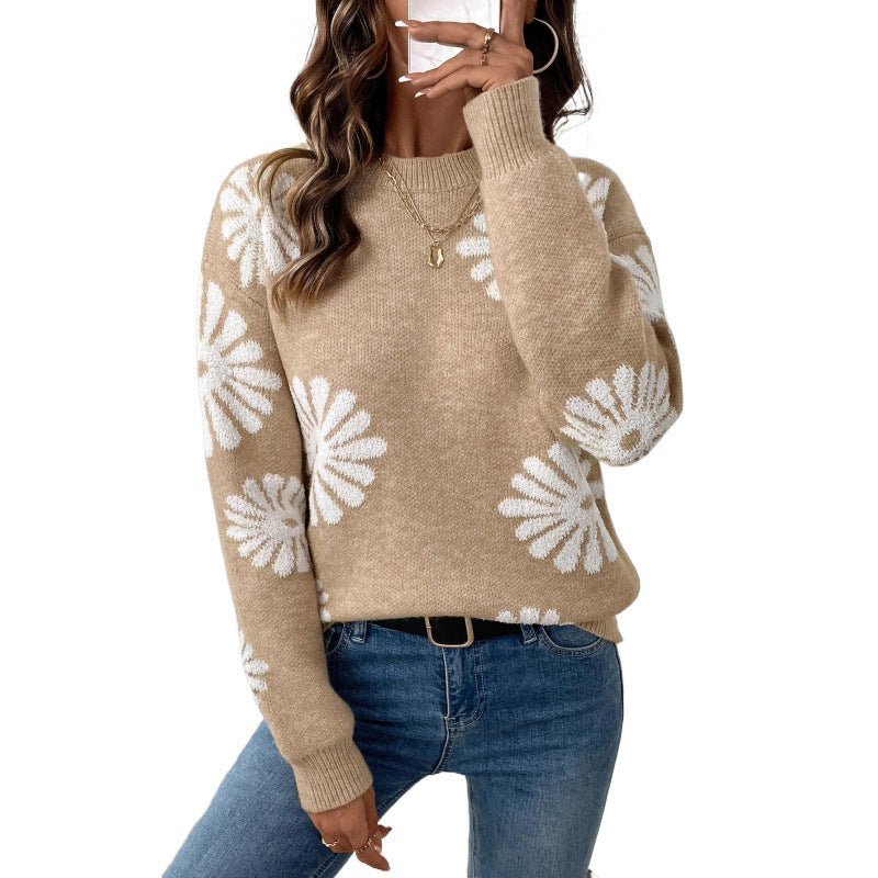 Daisy Jacquard Knit Sweater with Round Neck