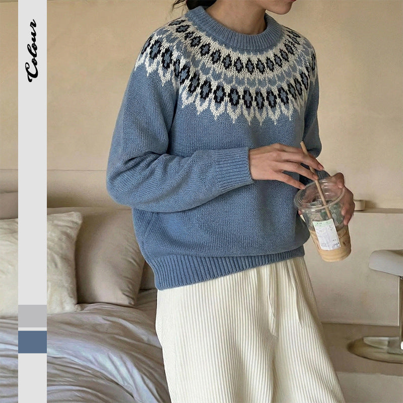 Fair Isle Pullover Sweater with Round Neck and Long Sleeves