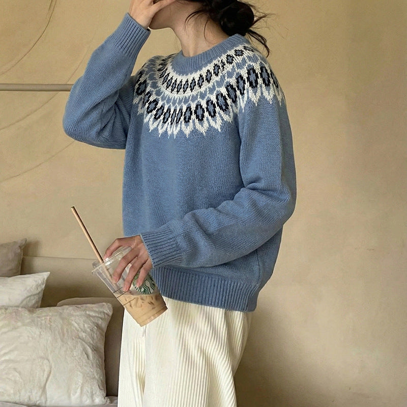 Fair Isle Pullover Sweater with Round Neck and Long Sleeves