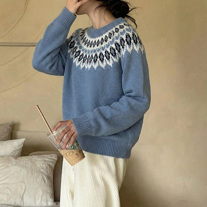 Fair Isle Pullover Sweater with Round Neck and Long Sleeves